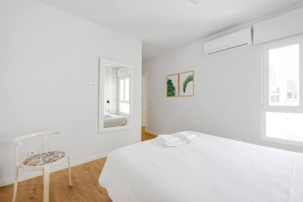 Grand T4 Andalou En Plein Centre De Malaga Ideal Familles Kültér fotó